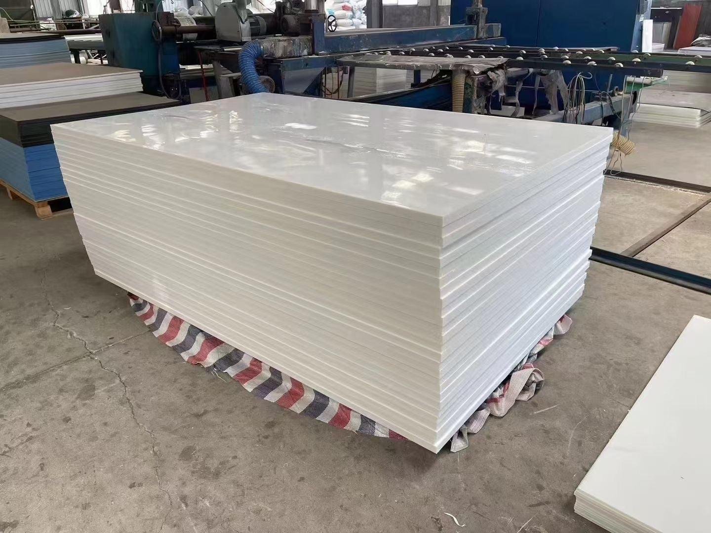 Custom machined UHMW PE plastic sheets and parts