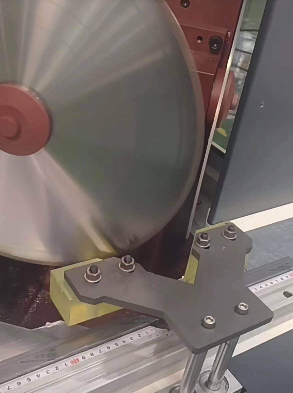 ABS plastic cutting machine